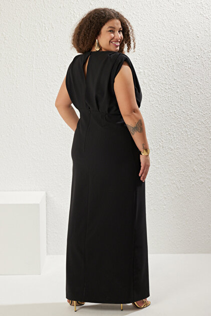 Trendyol Curve Black Sleeveless Slit Woven Plus Size Evening/Graduation/ Engagement/Night Dress Tbbss25Ah00052- Trendyol
