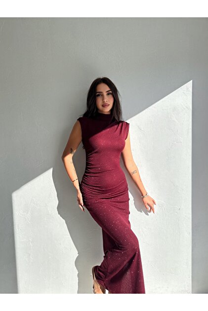 Simli Yırtmaç Detaylı Bordo Uzun Abiye Elbise