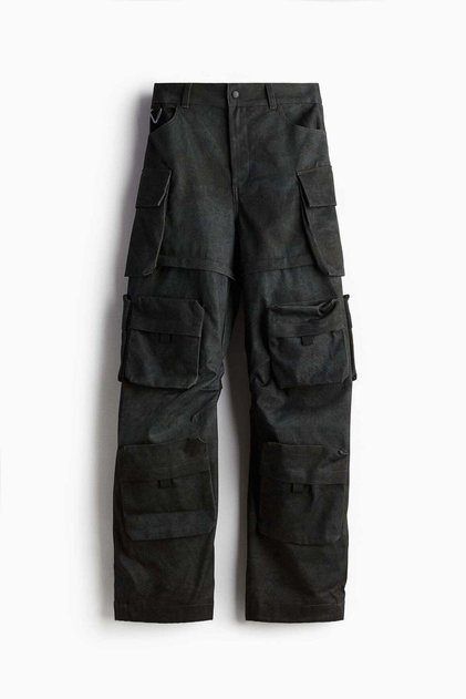 Water-repellent zip-off hiking trousers