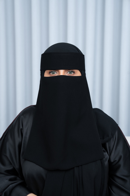 نقاب نسائي مطاطي بدون حشوة 13×14 (بوصة)