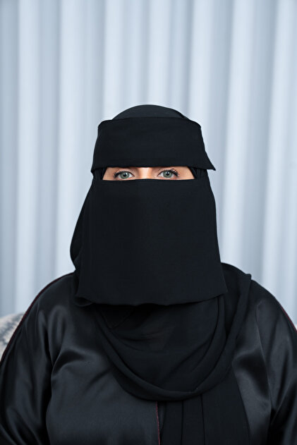 نقاب نسائي بزوايا مطاطية معززة مقاس 12×7 (بوصة)