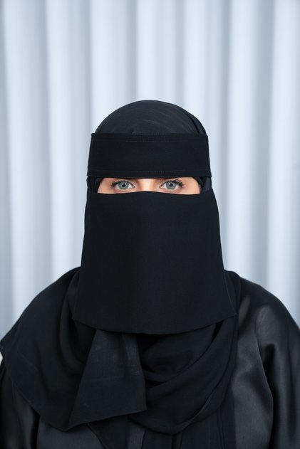 نقاب نسائي مطاطي معزز بزاوية قياس 13×10 بوصة