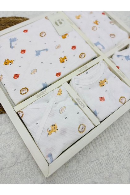 Panther Patterned 10 Piece Boxed Newborn Hospital Discharge Bodysuit Set