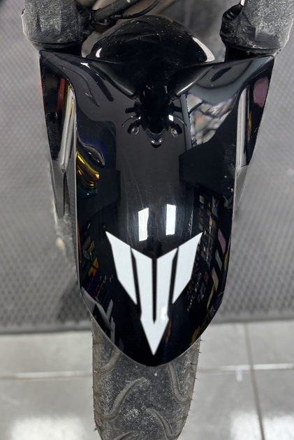 Motor ve Kask için Beyaz Renk MT Logo Sticker Etiket (10CM)