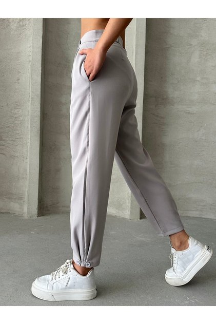 Women's Gray Pleated Buttoned Trousers