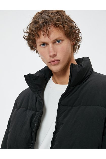 Puffer Jacket Slogan Printed Zipper Pocket Detailed