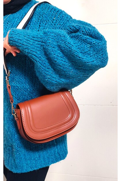 Skin Leather Extendable Strap Xena Model Baguette Women's Shoulder Bag