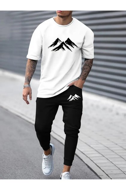 T-Shirt and Jogger Sweatpants - Printed Sweatpants Set