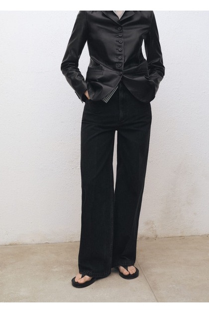 Straight-cut high-waist jeans