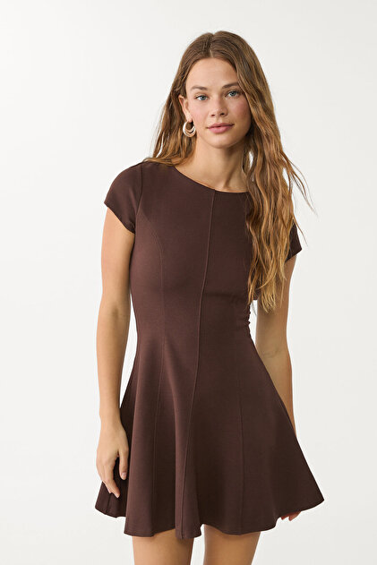 Stradivarius Ponte di Roma knit dress with short sleeves- Trendyol Stradivarius Ponte di Roma knit dress with short sleeves- Trendyol