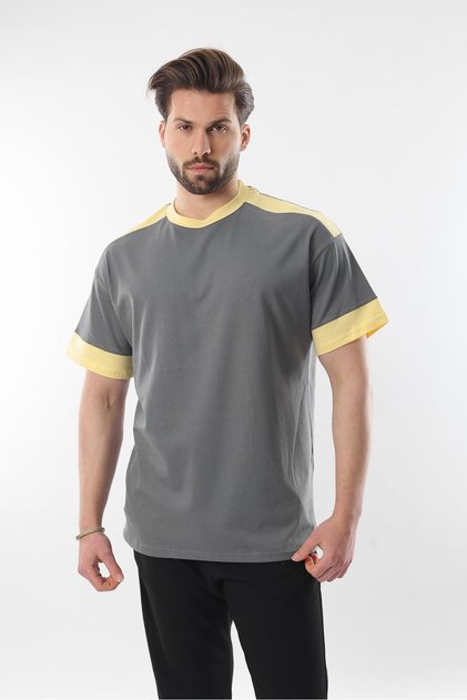 Men's T-Shirt with Smoked Shoulder Stripe Detail E7125