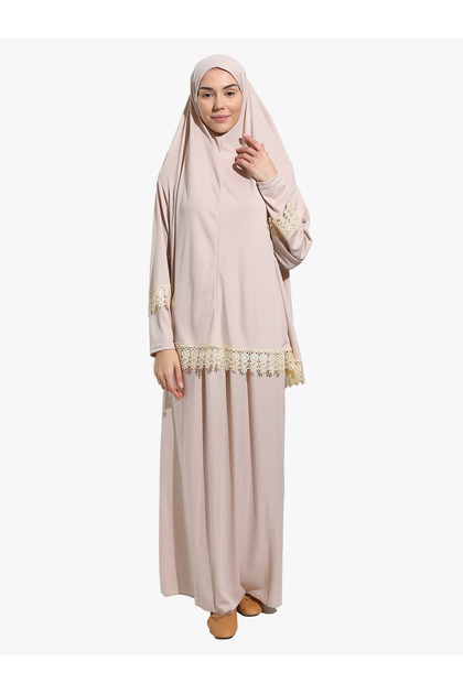 فستان صلاة من قطعتين من الدانتيل باللون البيج