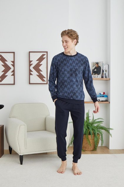 8041 Men's Winter O-Neck Pajama Set
