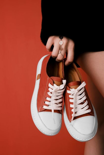 Races Women's Genuine Leather Lace-Up Casual Shoes-Red