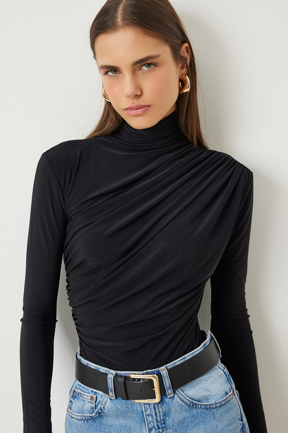 Bluza sa sanda bojom i nabranim detaljima CRNA LFF0001