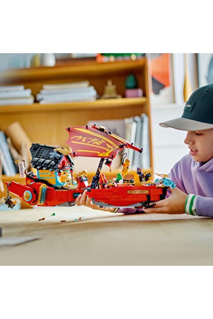LEGO ® NINJAGO® Destiny's Bounty – zamana karşı yarış 71797