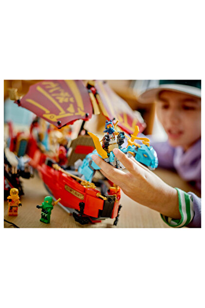 LEGO ® NINJAGO® Destiny's Bounty – zamana karşı yarış 71797