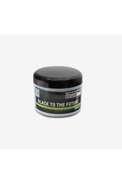 Black To The Future Plastik Trim Parlatıcı Ve Koruyucu 250ml.