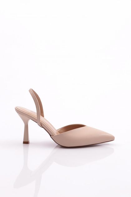 Women's Closed Front Pointed Toe Heeled Shoes Tan 818421085