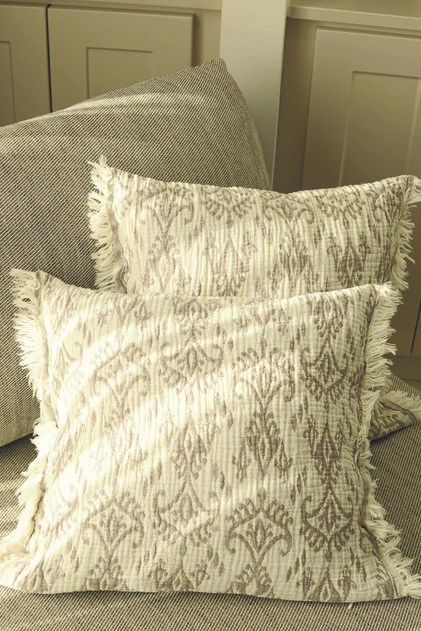2-Piece Muslin Throw Pillow Cover - 100% Cotton - 3 Layers Muslin - Ikat