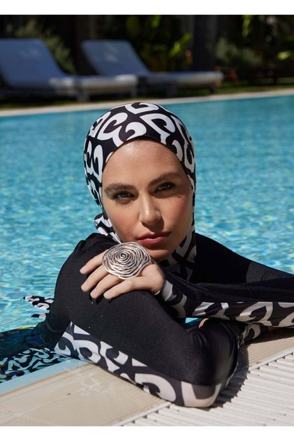 قبعة بونيه حجاب - قبعة بونيه بشعار
