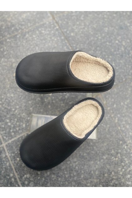 siyah dış meteryal plastik iç meteryal pelüş iç ve dışar giyime uygun terlik