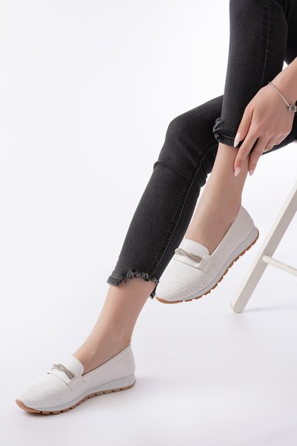 Orthopedic Daily Soft Women's White Skin Perforated Stone Buckle Ballerina Shoes