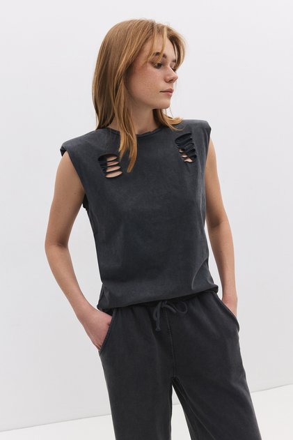 Women's Ripped Detailed Sleeveless T-Shirt Crew Neck 100% Cotton