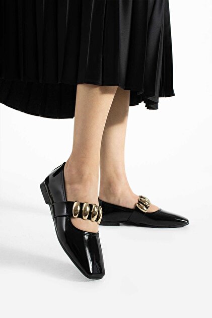 Mi̇ra Stylish Buckle Helmet Detail Mary Jane Shoes