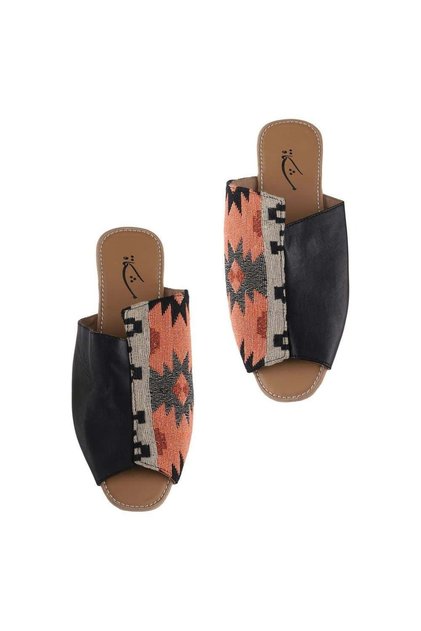 Shitta Slippers