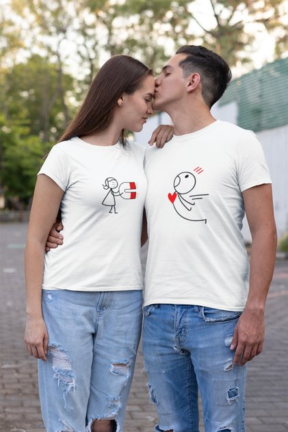 Magnetic Heart Printed Lover's Set Cotton Oversize Fit T-Shirt with Crew Neck (1 Woman + 1 Man)
