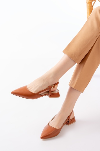 Lina Taba (3 cm Heels) Pointed Toe Heeled Shoes
