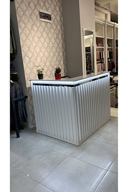 Karşılama bankosu L banko