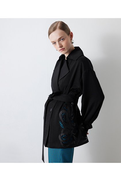 Embroidery Detailed Coat