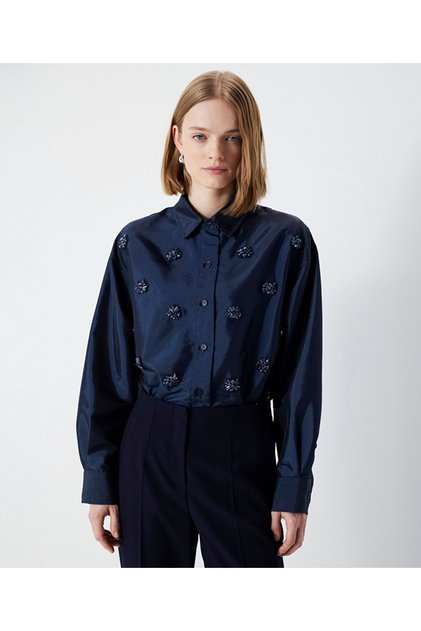 Stone embroidered shirt