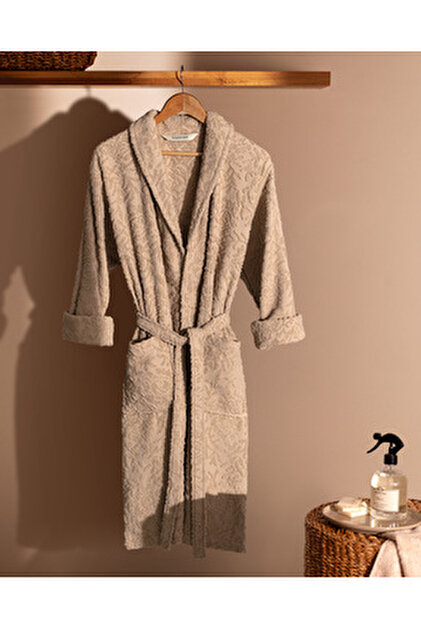 LC Waikiki Rmz Gi̇yi̇m Farkiyla Hooded Women's Bathrobe- Trendyol