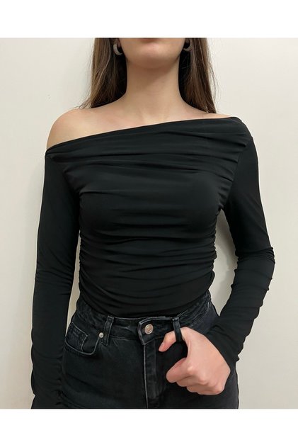 Women's Black Draped Collar Gather Detailed Blouse