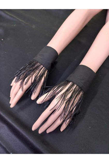 Anjali Black Feather Detailed Removable Cuff Bracelet