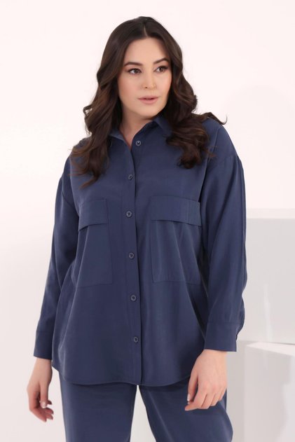 Trend42plus Büyük Beden Oversize Süs Cep Detaylı İndigo Gömlek