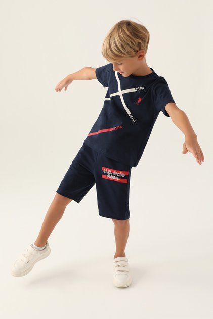 طقم برمودا Times من U.S. Polo Assn للأولاد، باللون الكحلي