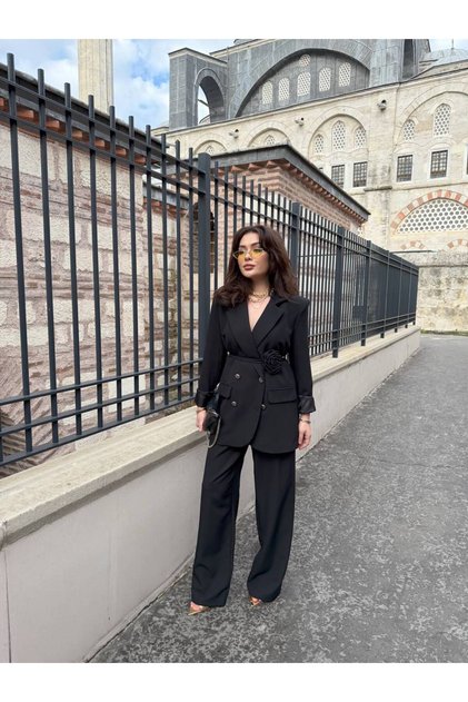 Rose Detailed Belted Blazer Jacket & Trousers Set - Stylish and Elegant Women's Combination
