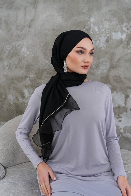 Siyah Krep Şifon Kumaş El İşlemesi ile Şerit  Taşlı ve Organze Detaylı Lüks Şal