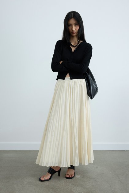 Cream Rose Pleated Skirt