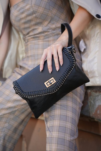 Women's Hand and Cross Shoulder Strap Portfolio Bag