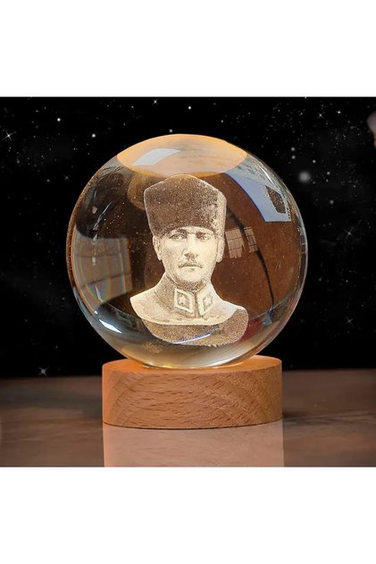 Gazi Mustafa Kemal Atatürk Temalı 3D Kristal Cam Kar Küresi USB Ahşap Standlı Dekoratif LED Lamba