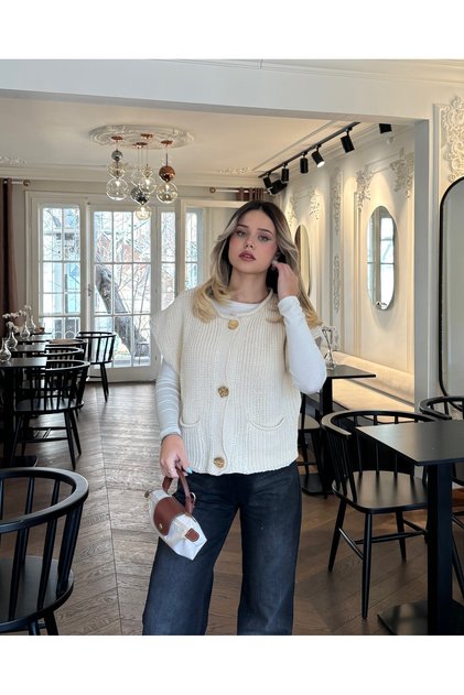 Women's Sausage Collar Pocket Detailed Gold Buttoned Sweater Vest
