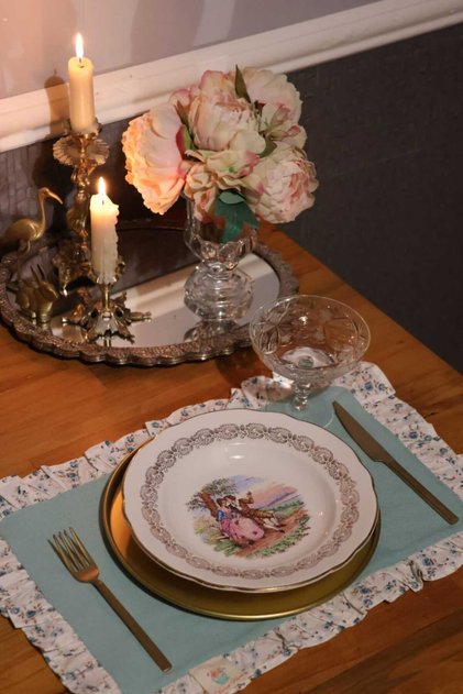 American Service 2Pcs Frilly Vintage Floral