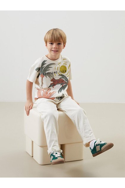 LCW Kids Crew Neck Printed Boys' T-Shirt