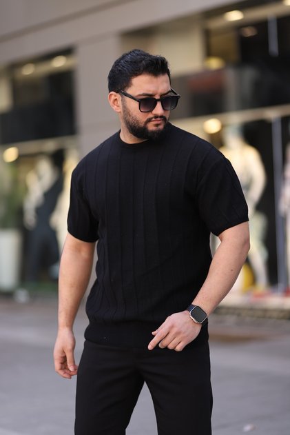 Men's Black Crew Neck Knitted T-Shirt