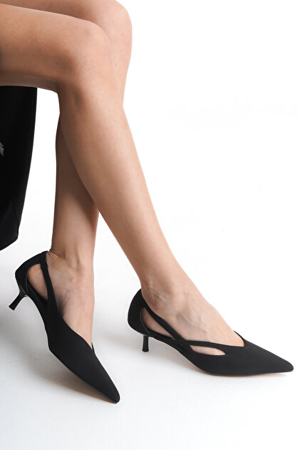 Trendyolmilla Shoes Siyah Cut Out Detaylı Saten Sivri Burun Kadın